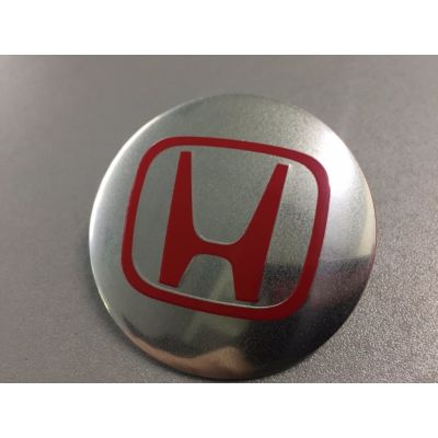 купити Наклейка на диск Honda D56 аллюминий (красный логотип на серебристом фоне) для дисків