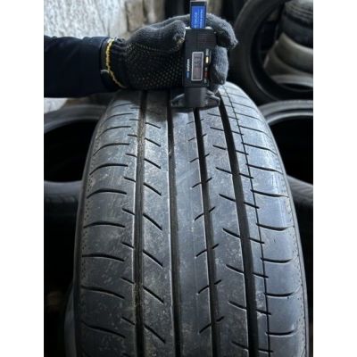 Шини Yokohama BluEarth-GT AE51 215/55 R17 94V Б/У 6,5 мм